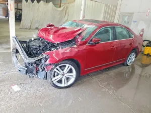 2015 VOLKSWAGEN PASSAT