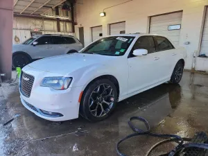 2015 CHRYSLER 300