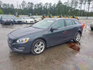 2015 VOLVO V60