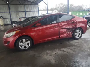 2013 HYUNDAI ELANTRA