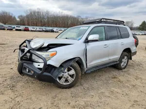 2013 TOYOTA LAND CRUIS