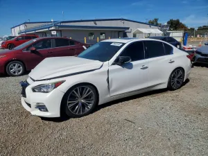 2015 INFINITI Q50