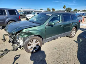 2013 SUBARU OUTBACK