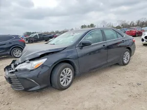 2017 TOYOTA CAMRY