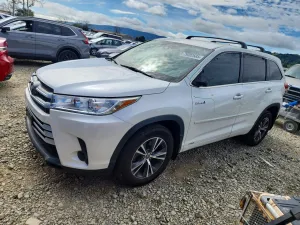 2017 TOYOTA HIGHLANDER LE AWD