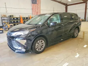 2024 TOYOTA SIENNA