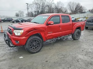 2015 TOYOTA TACOMA