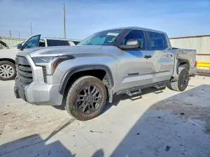 2024 TOYOTA TUNDRA