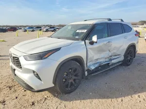 2022 TOYOTA HIGHLANDER