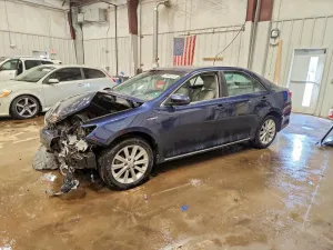 2014 TOYOTA CAMRY SOLA