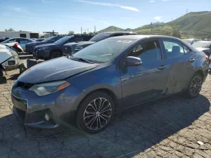 2015 TOYOTA COROLLA