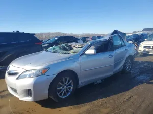 2011 TOYOTA CAMRY