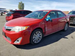 2012 TOYOTA CAMRY SOLA