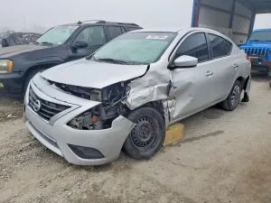 2015 NISSAN VERSA