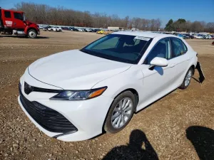 2019 TOYOTA CAMRY