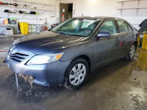 2010 TOYOTA CAMRY