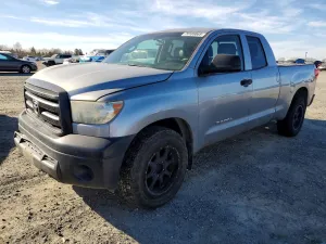 2011 TOYOTA TUNDRA
