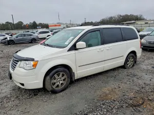 2010 CHRYSLER MINIVAN