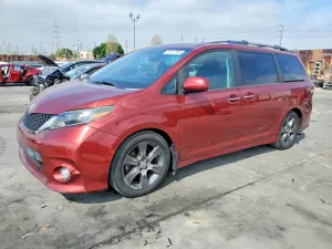 2015 TOYOTA SIENNA
