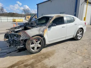2013 DODGE AVENGER
