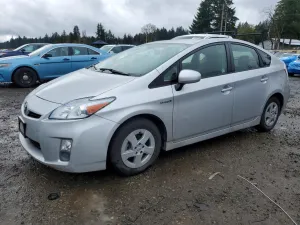 2011 TOYOTA PRIUS