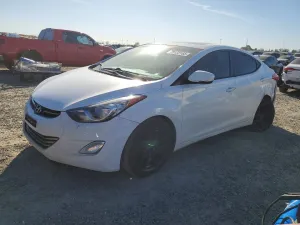 2013 HYUNDAI ELANTRA