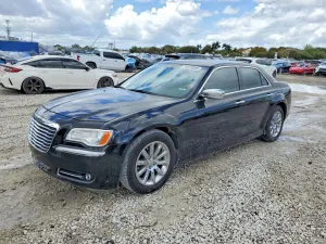 2013 CHRYSLER 300C