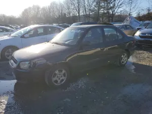 2002 HYUNDAI ACCENT