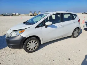 2015 NISSAN VERSA
