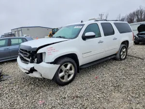 2013 CHEVROLET SUBURBAN