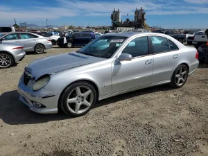 2009 MERCEDES-BENZ E