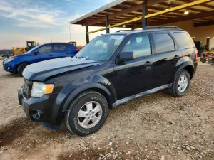 2011 FORD ESCAPE