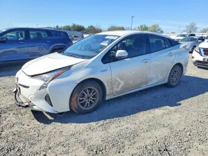 2016 TOYOTA PRIUS