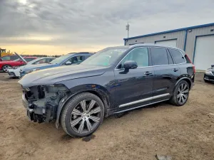 2022 VOLVO XC90