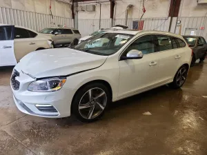 2015 VOLVO V60