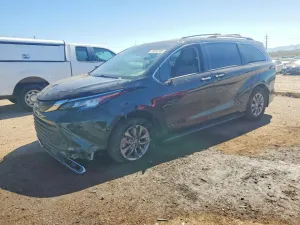 2022 TOYOTA SIENNA