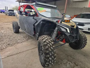 2017 CAN-AM SIDEBYSIDE