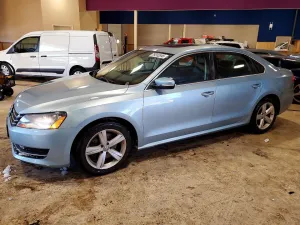 2012 VOLKSWAGEN PASSAT