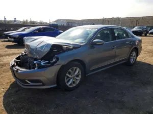 2017 VOLKSWAGEN PASSAT