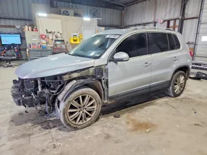 2012 VOLKSWAGEN TIGUAN