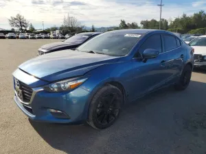 2018 MAZDA 3
