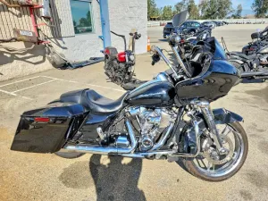 2017 HARLEY-DAVIDSON FL