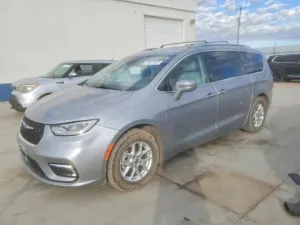 2021 CHRYSLER PACIFICA