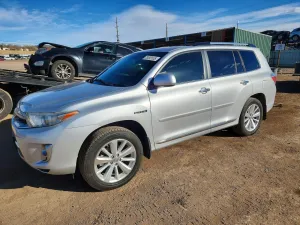 2011 TOYOTA HIGHLANDER