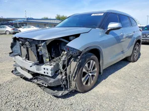 2022 TOYOTA HIGHLANDER