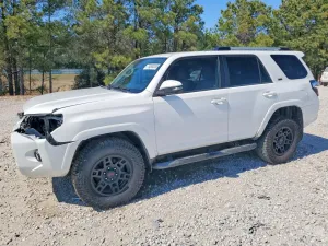 2020 TOYOTA 4RUNNER