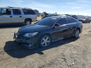 2013 TOYOTA CAMRY