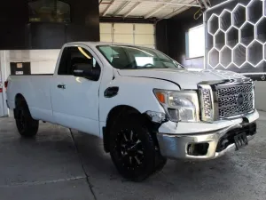 2017 NISSAN TITAN