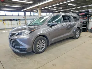 2021 TOYOTA SIENNA