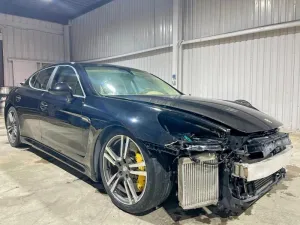 2010 PORSCHE PANAMERA